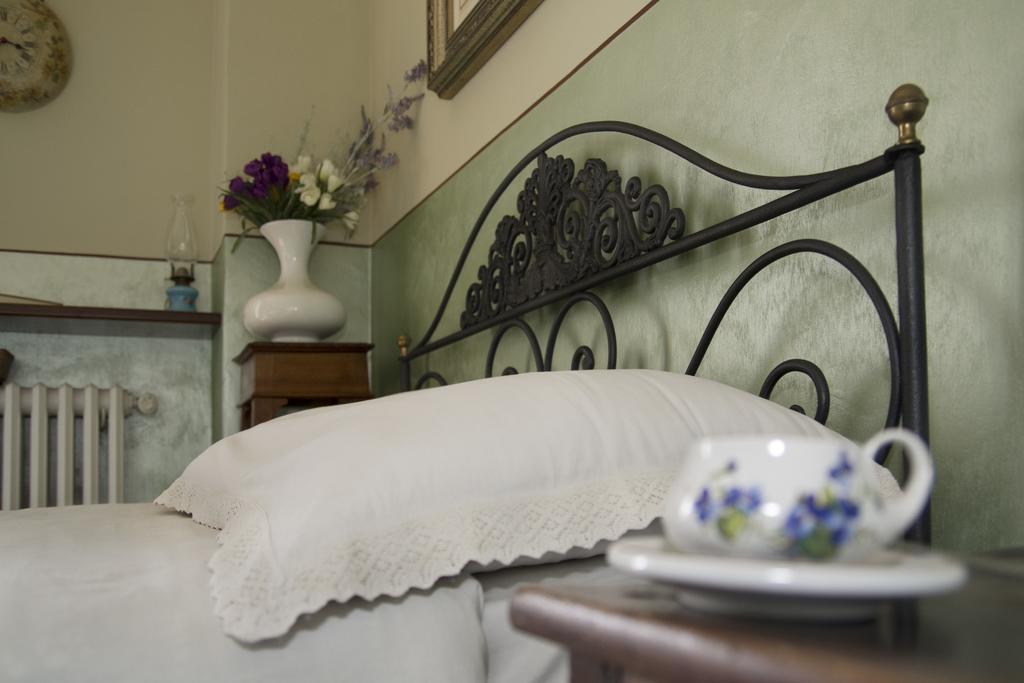 B&B Casa Carla Pinerolo Luaran gambar